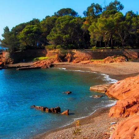 Kpricorn Bel Traversant Tres Proche A St Raphael Boulouris Saint-Raphaël